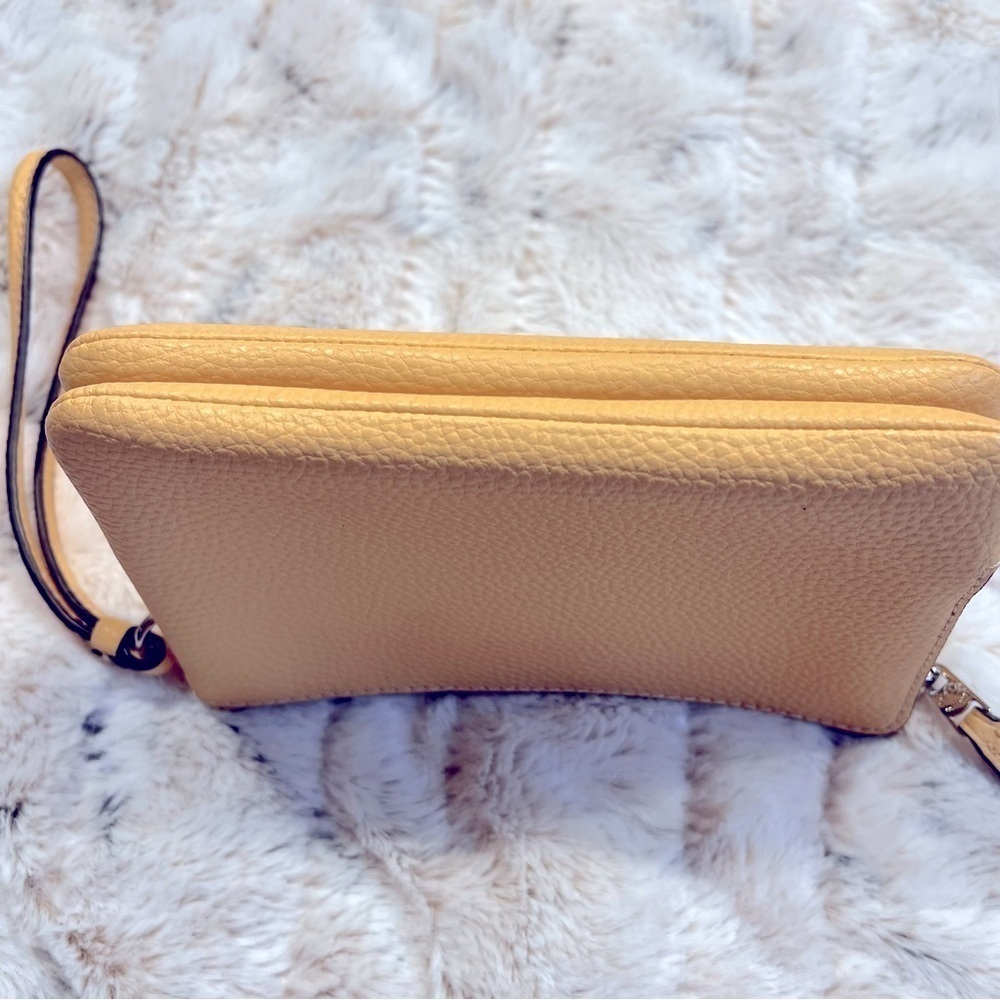 NWOT Coach Retro Yellow Double Corner Zip Wristlet - Picture 6 of 8